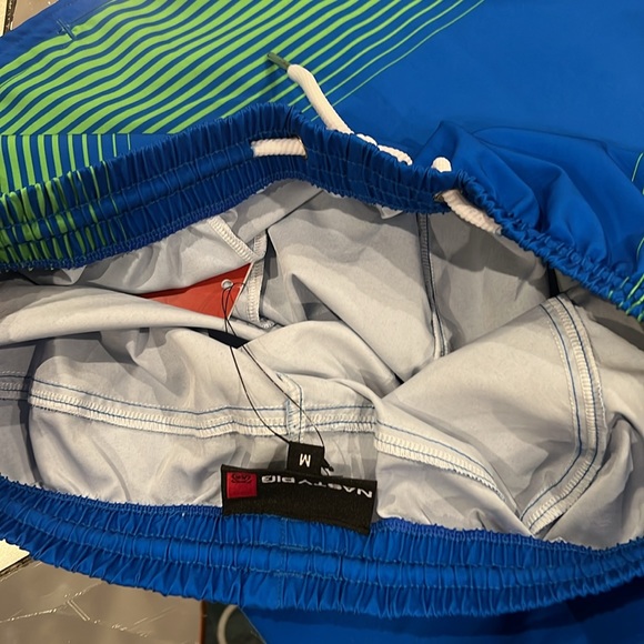 NWT medium nasty pig running short - Picture 4 of 5